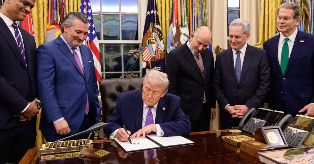 Trump Orders Federal Agencies to Stop Using Anthropic Technology as OpenAI Reaches Out